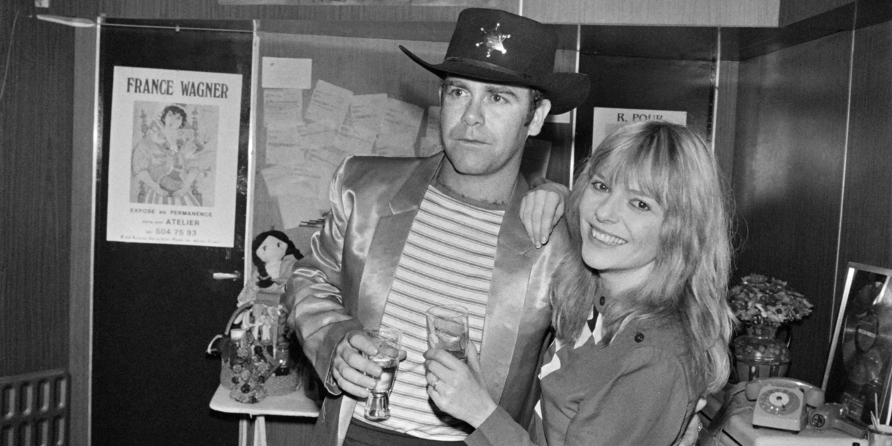 France Gall : Elton John rend hommage à "une femme formidable"
