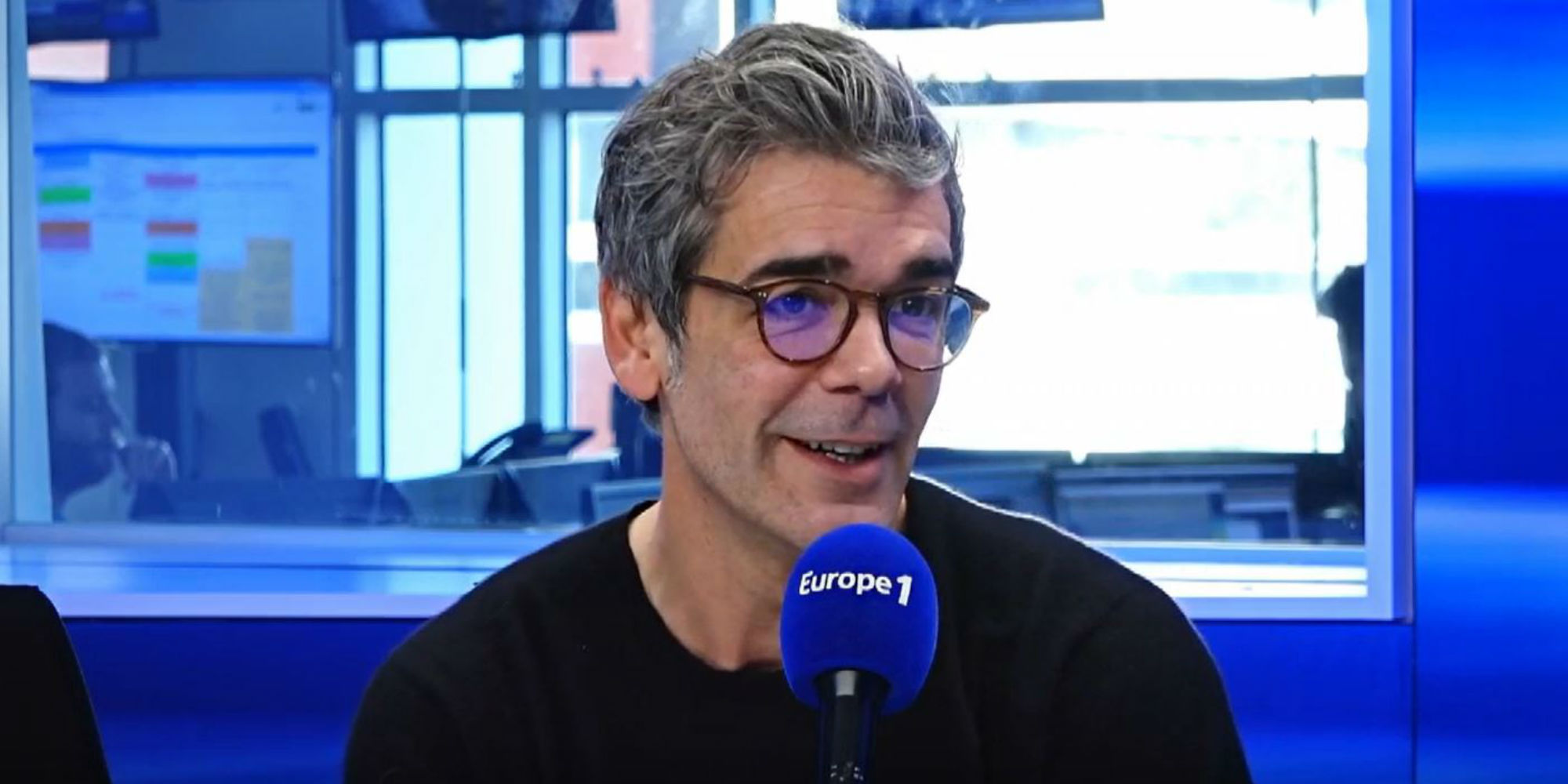 Pourquoi Xavier De Moulins M6 A Ecrit Un Livre Sur La Mort De Son Chat Pourquoi Xavier De Moulins M6 A Ecrit Un Livre Sur La Mort De Son Chat