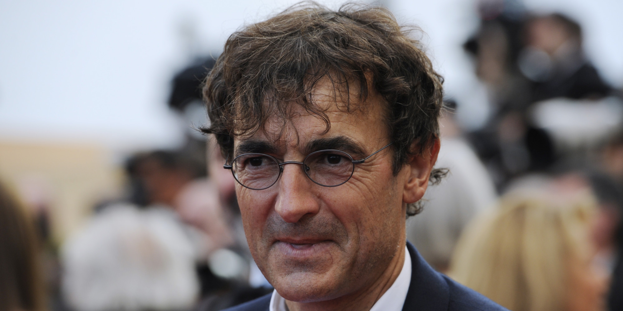 Avec Adieu Les Cons Albert Dupontel Poursuit Son Exploration De La Filiation Teller Report