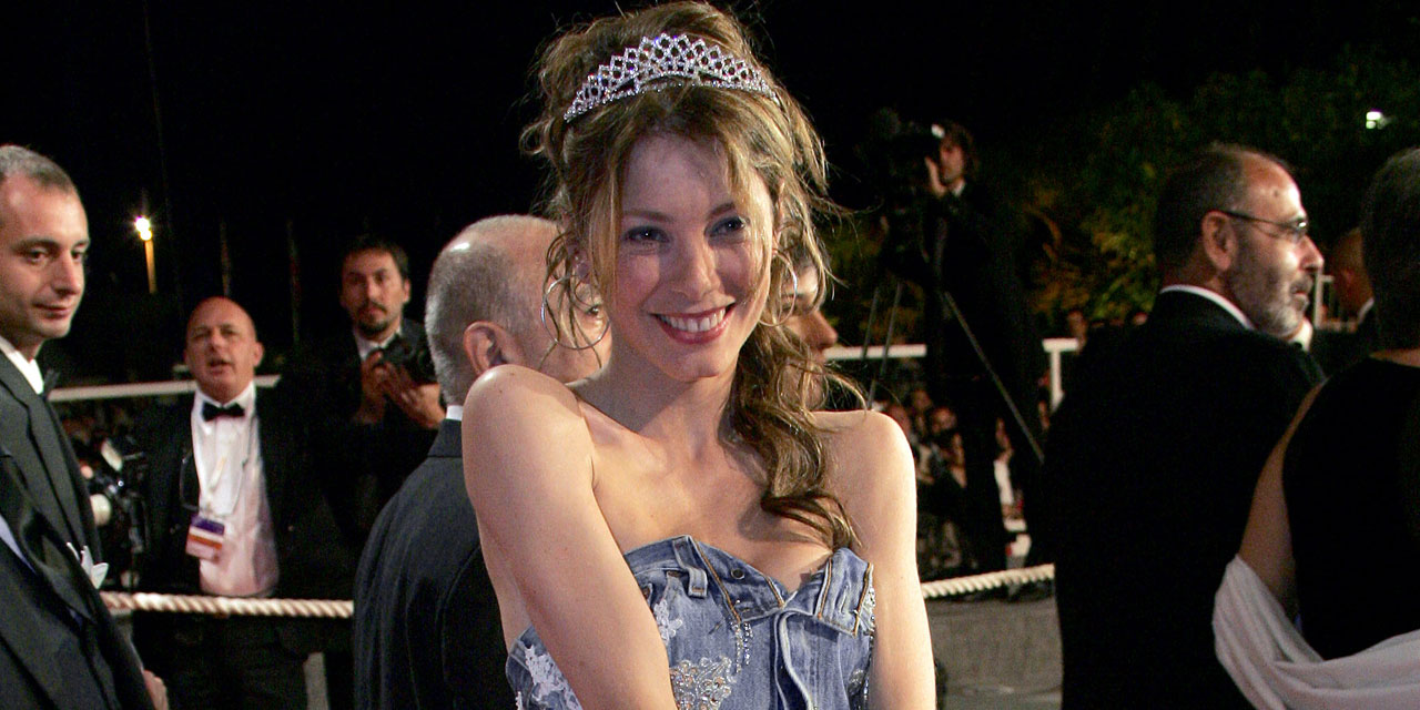 Mallaury Nataf returns to television in "The Mysteries of Love" Teller Report