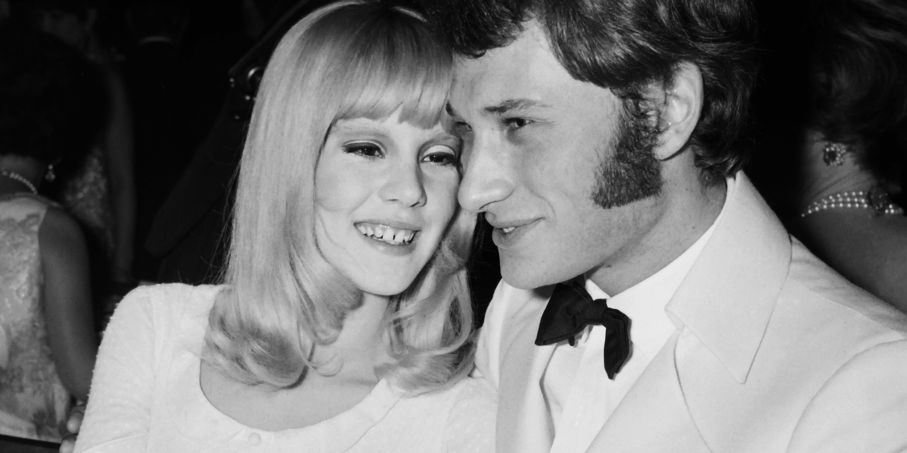 Mort De Johnny Hallyday Mon Cœur Est Brise Confie Sylvie Vartan