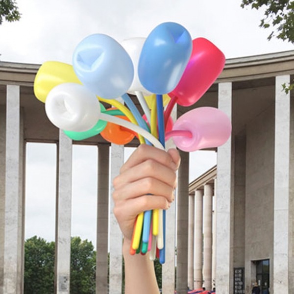 Faut,il accepter les fleurs de Jeff Koons ?