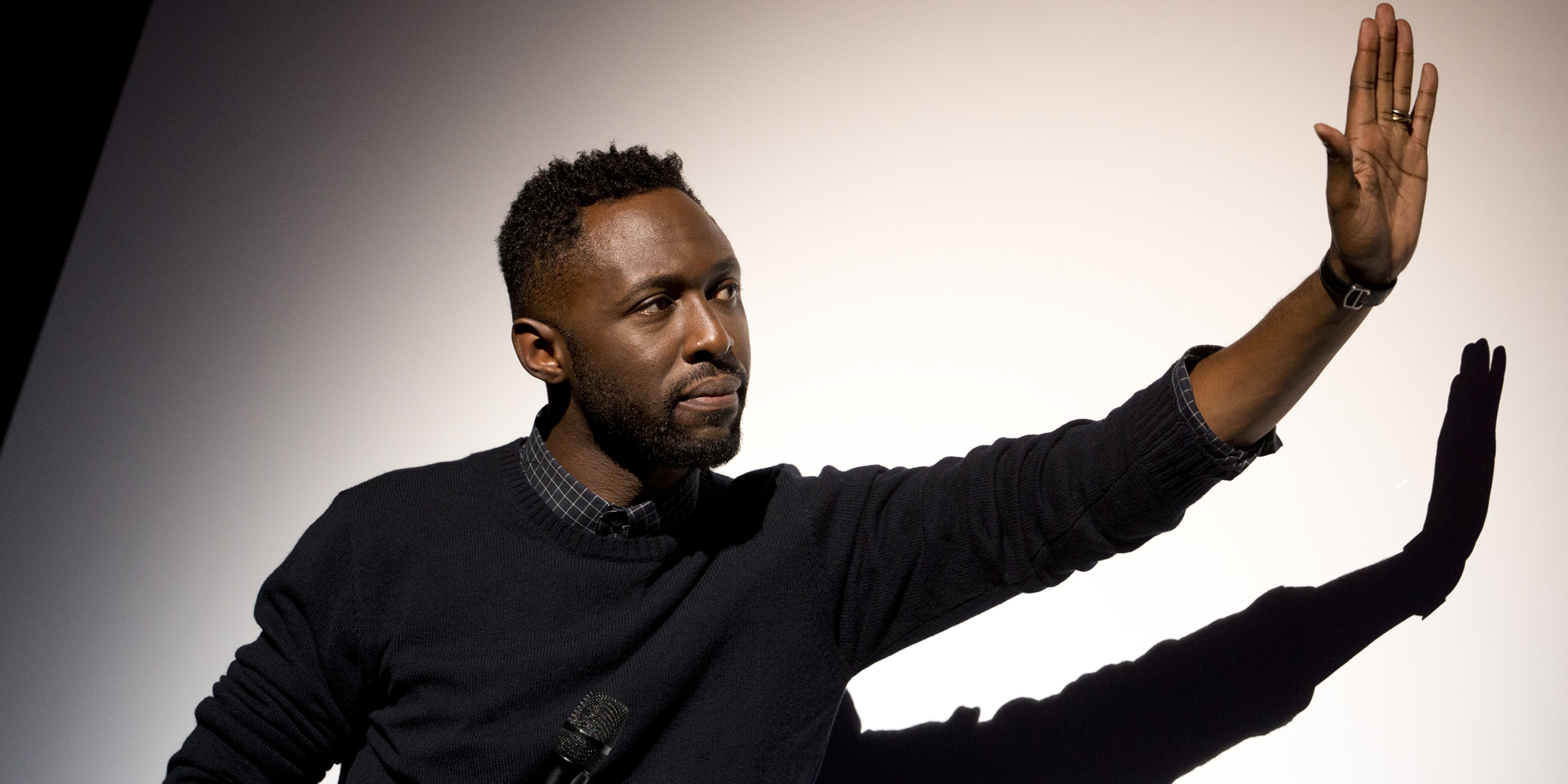 Plagiat Dans L Humour Thomas Ngijol Replique Violemment Au