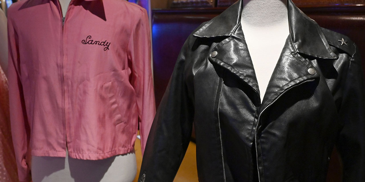 A jacket and pants of "Grease" sold 400,000 at auction Teller Report