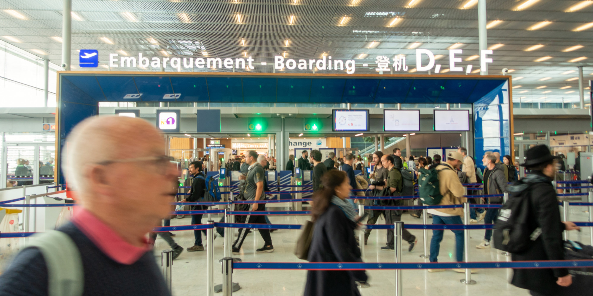 9,8 millions de voyageurs en juillet : les aéroports parisiens