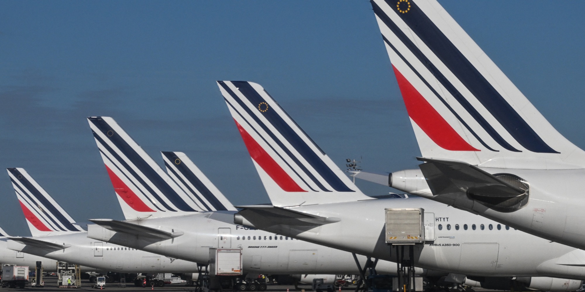 Air France arrêtera ses liaisons depuis Orly en 2026, sauf vers la Corse