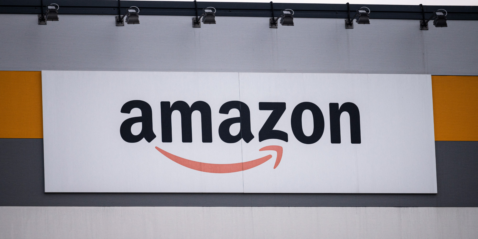 Amazon veut recruter 75.000 personnes en Amérique du Nord, 10.000 au Royaume-Uni       