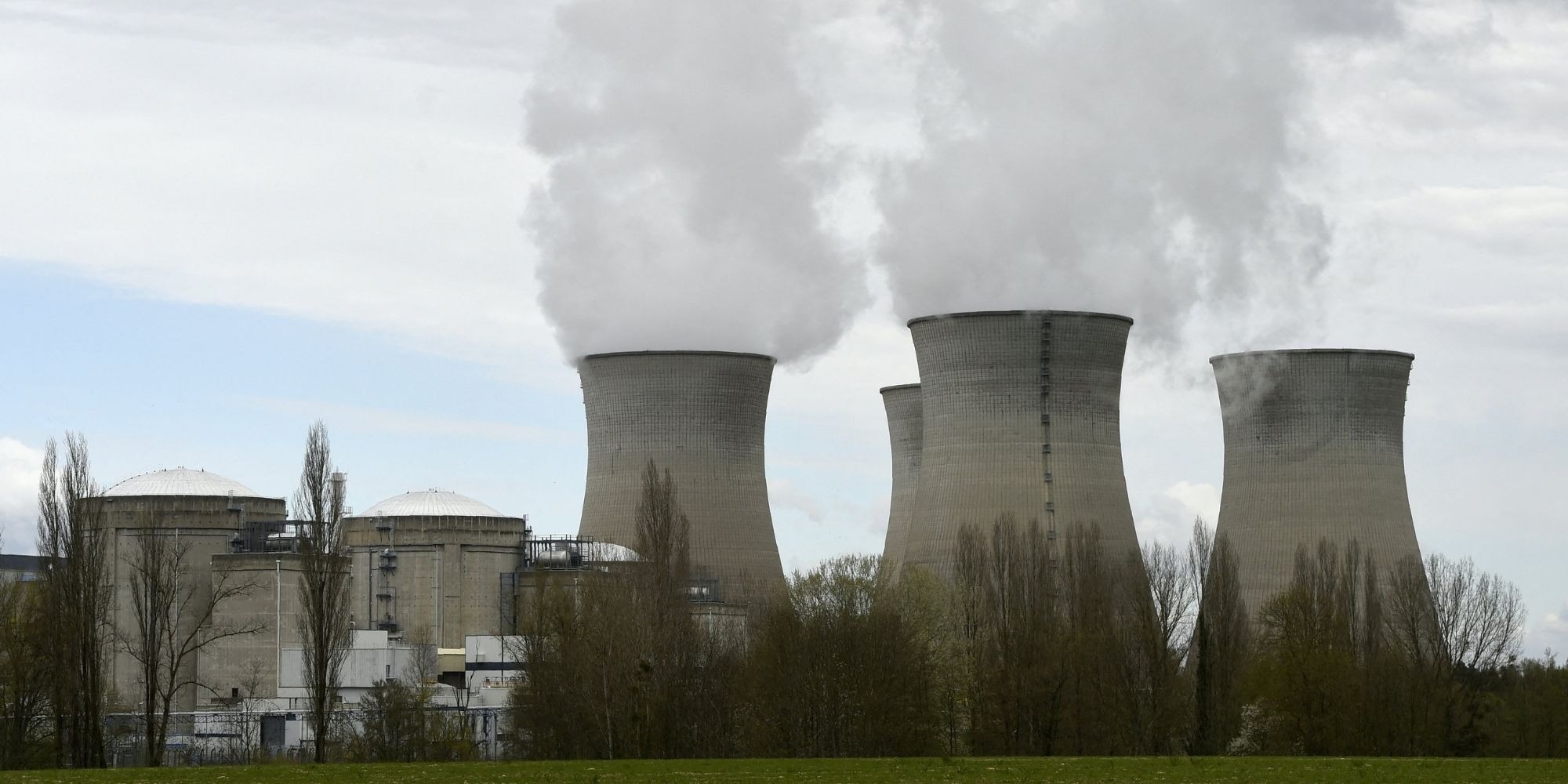 Arrêt de quatre réacteurs nucléaires : y a-t-il un risque de blackout  ?