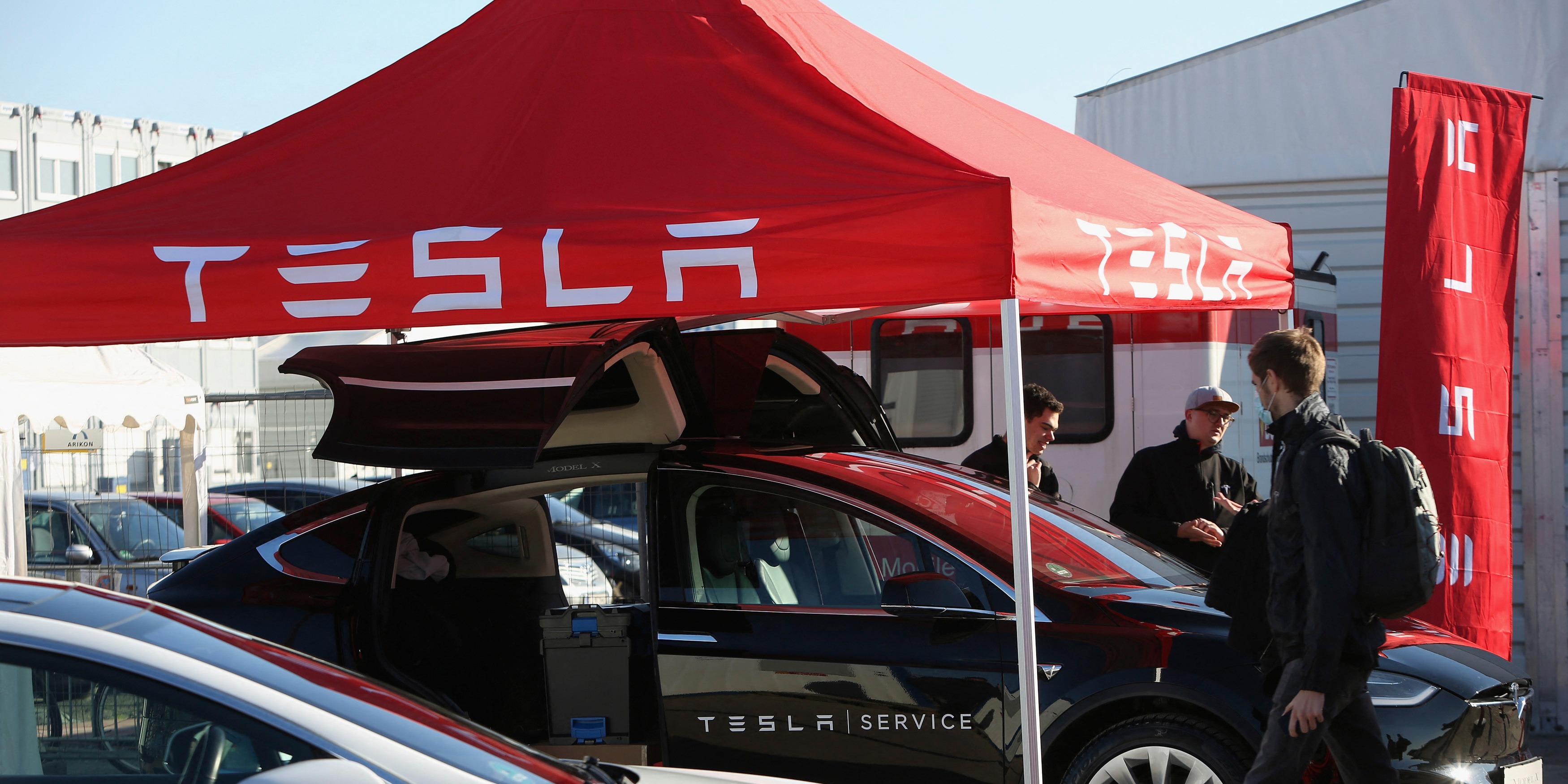 Automobile : comment expliquer les nouveaux records battus par Tesla ? 