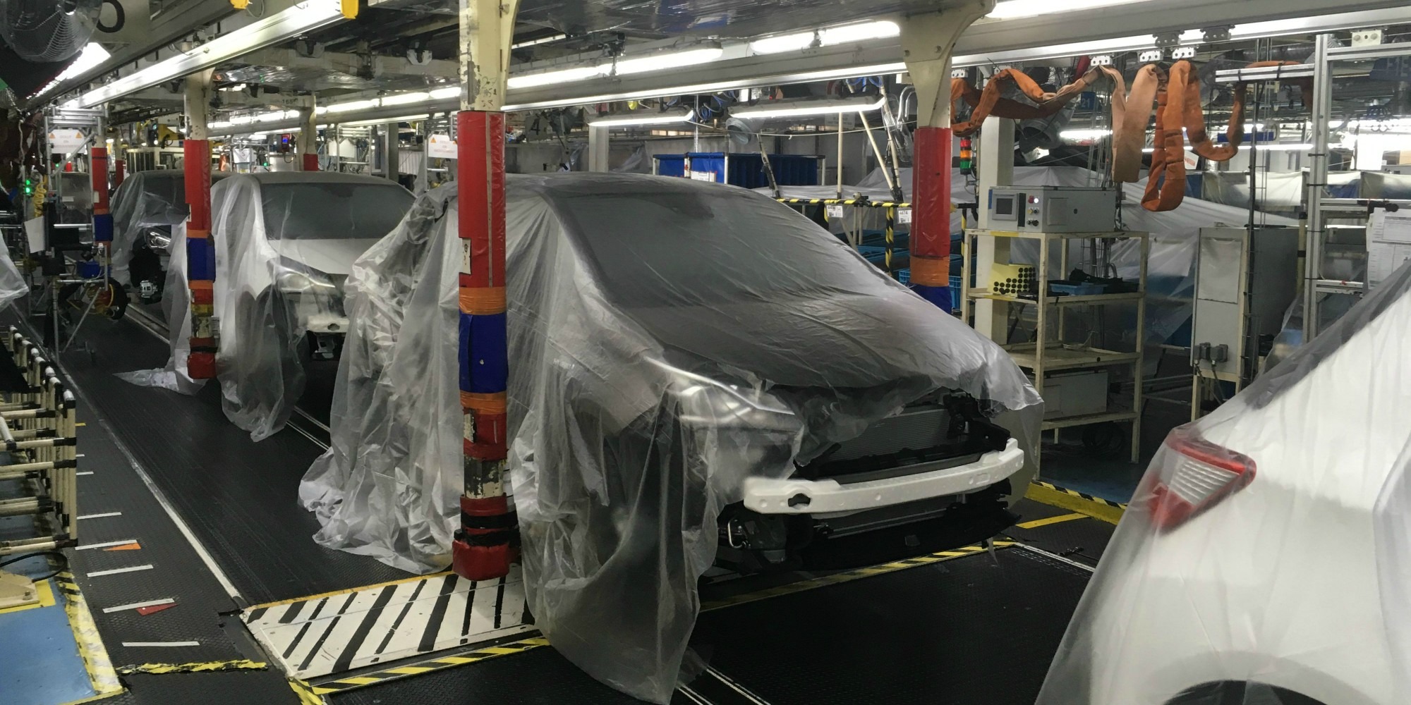 
   Automotive: despite the market collapse, sales of hybrid and electric vehicles are increasing
  