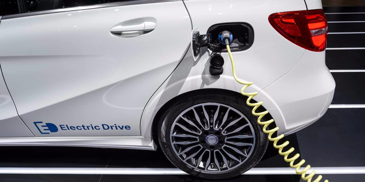 Budget automobile l'électrique soutiendra la comparaison vers 2024