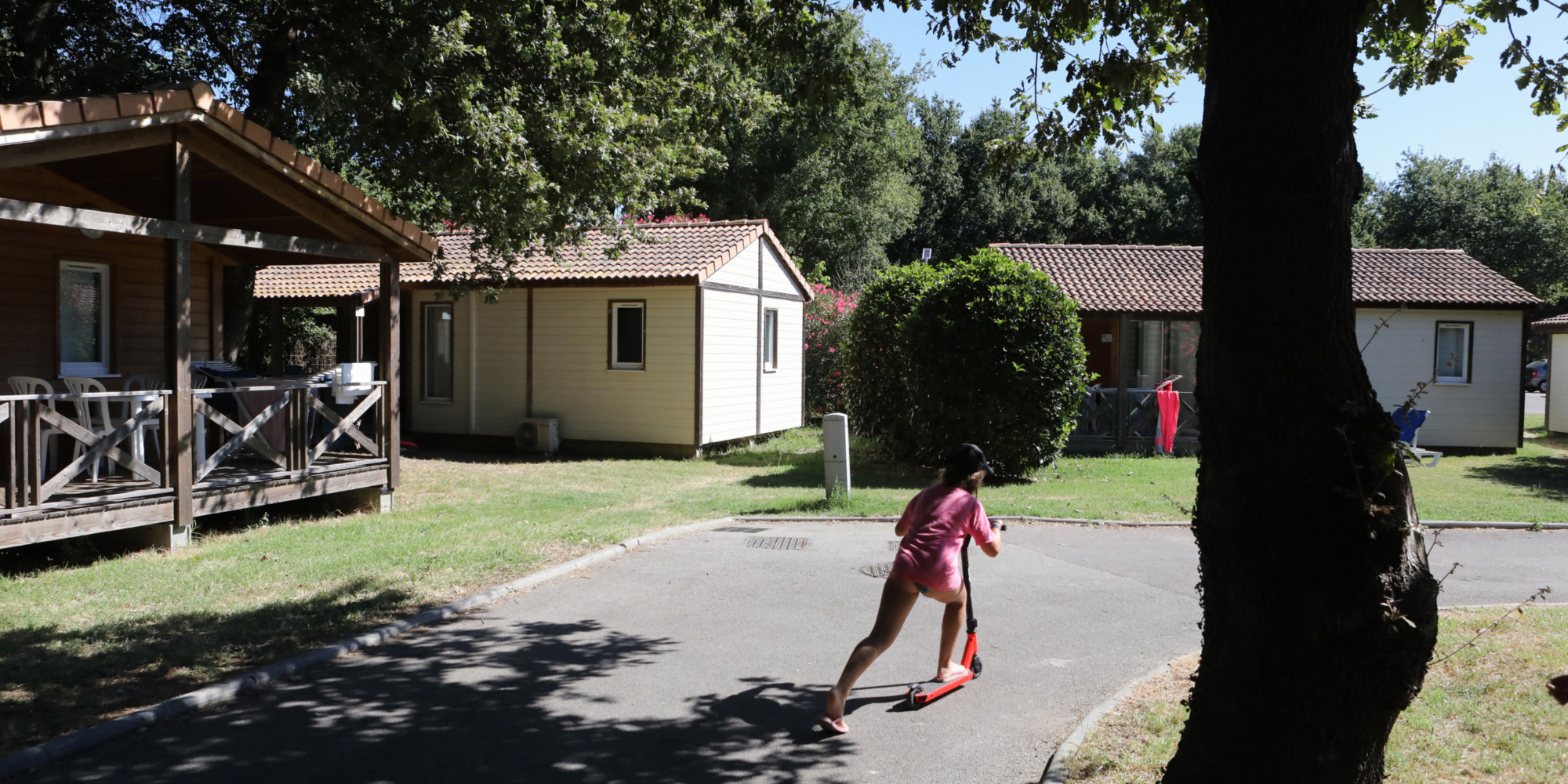 Mobil-homes et toboggans : comment expliquer le succès croissant des campings  ?