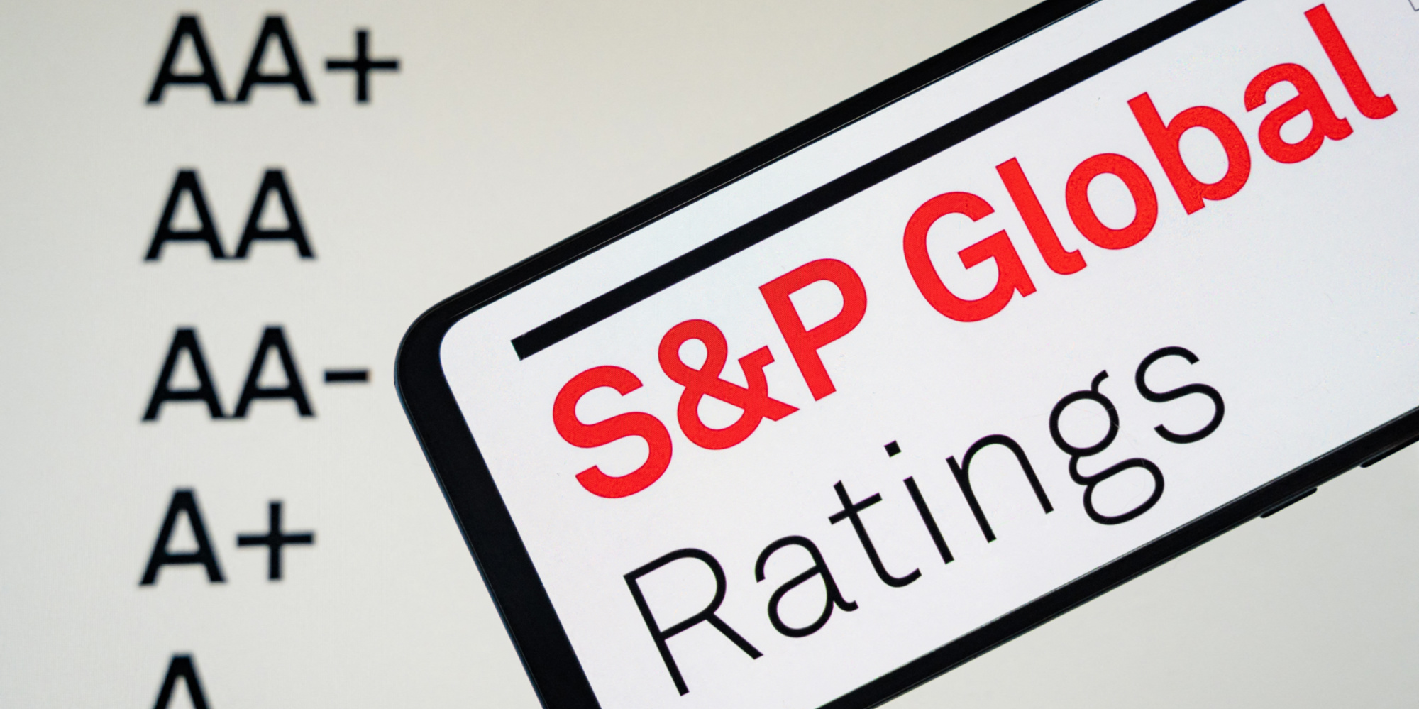S&P格付け会社、フランスの格付けと見通しを維持
