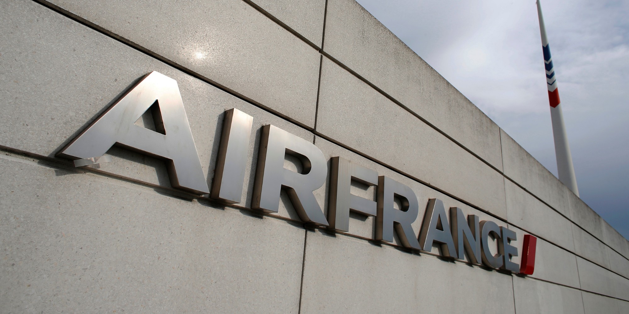 Pourquoi Air France Va Reduire Ses Vols A L Interieur Du Pays