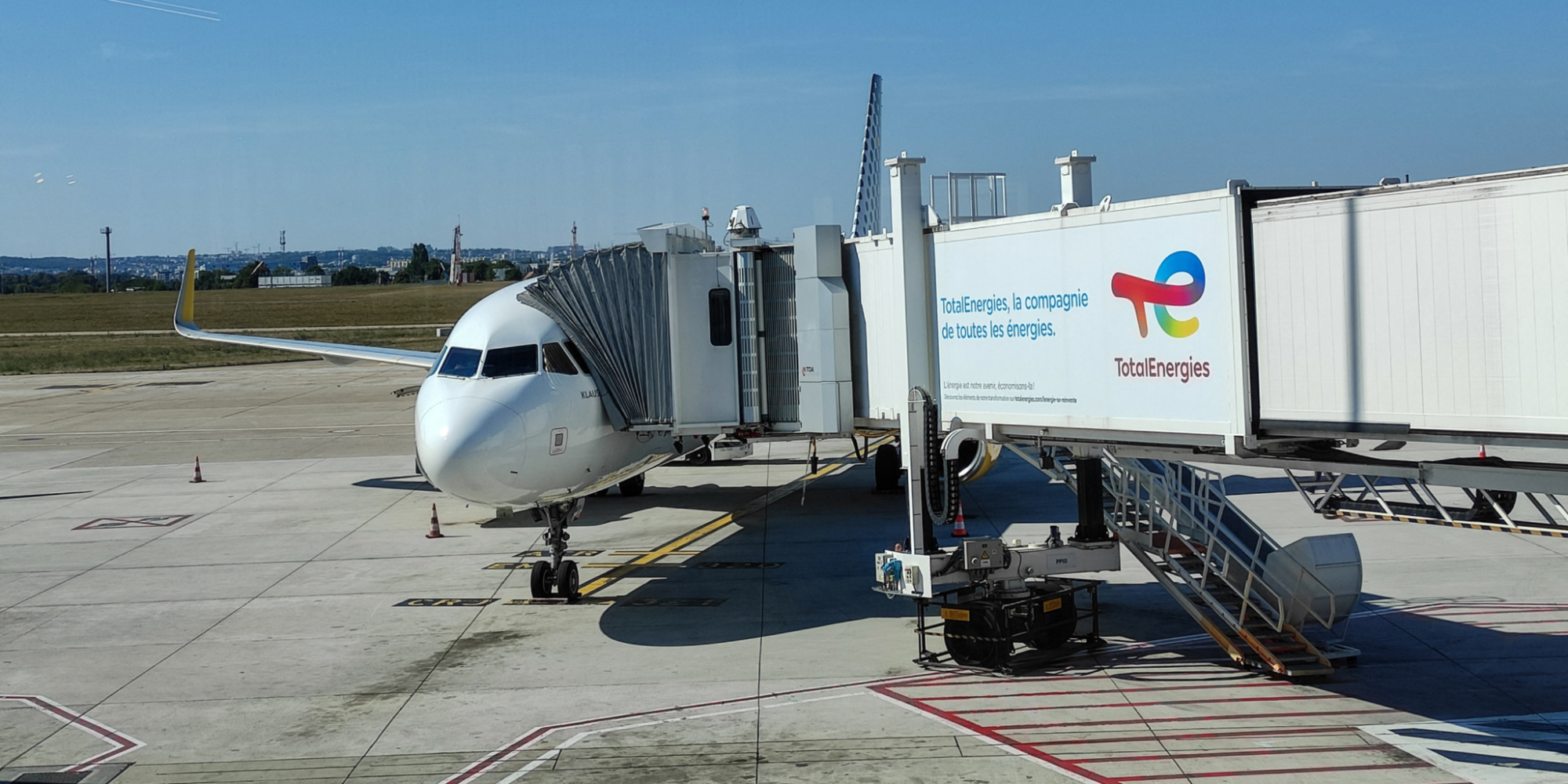 Retraites : l'aviation civile demande d'annuler 33% des vols à Orly le 2 mai