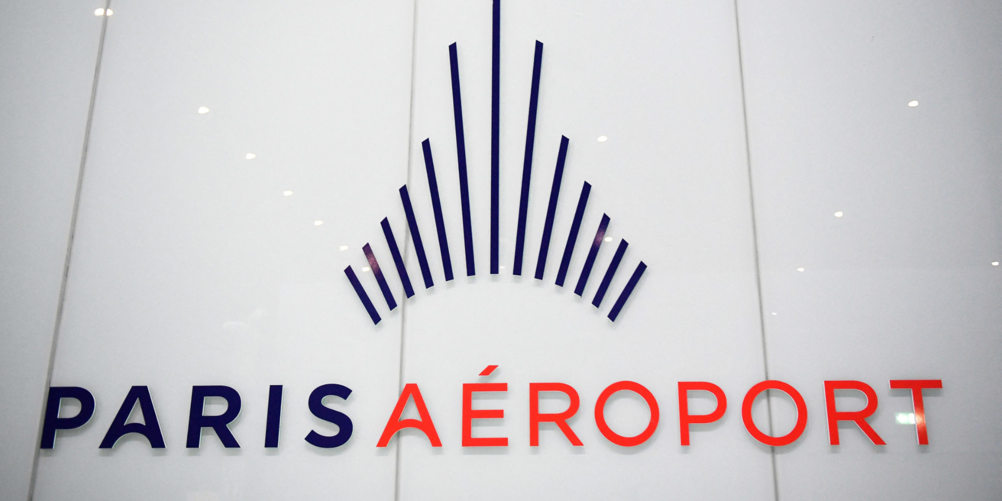 Taxe sur les aéroports ADP prévoit d'en répercuter une grande partie sur les compagnies aériennes Taxe sur les aéroports ADP prévoit d'en répercuter une grande partie sur les compagnies aériennes