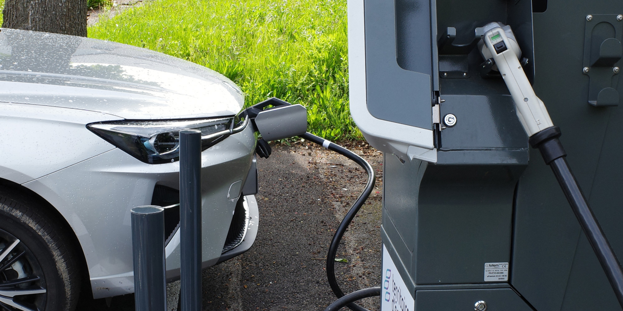 Usages, infrastructures, pédagogie... Les entreprises face au défi de l'électrification du parc automobile