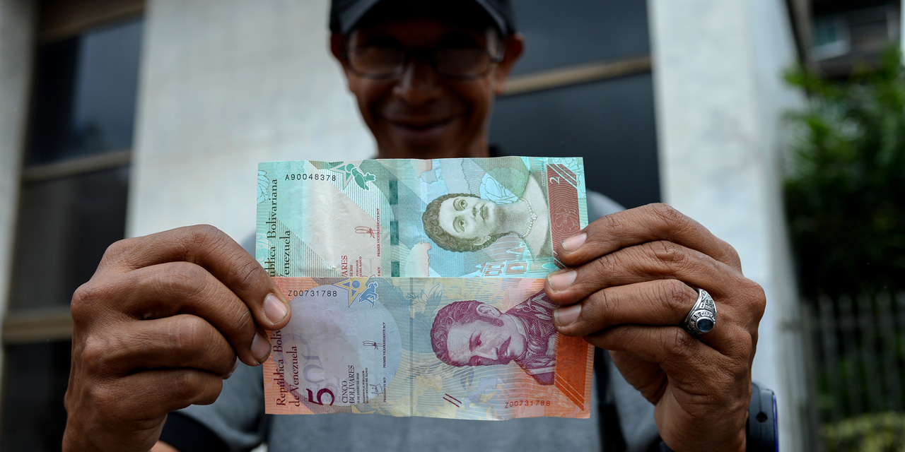 Venezuela le bolivar dévalué de 96, selon le nouveau taux officiel
