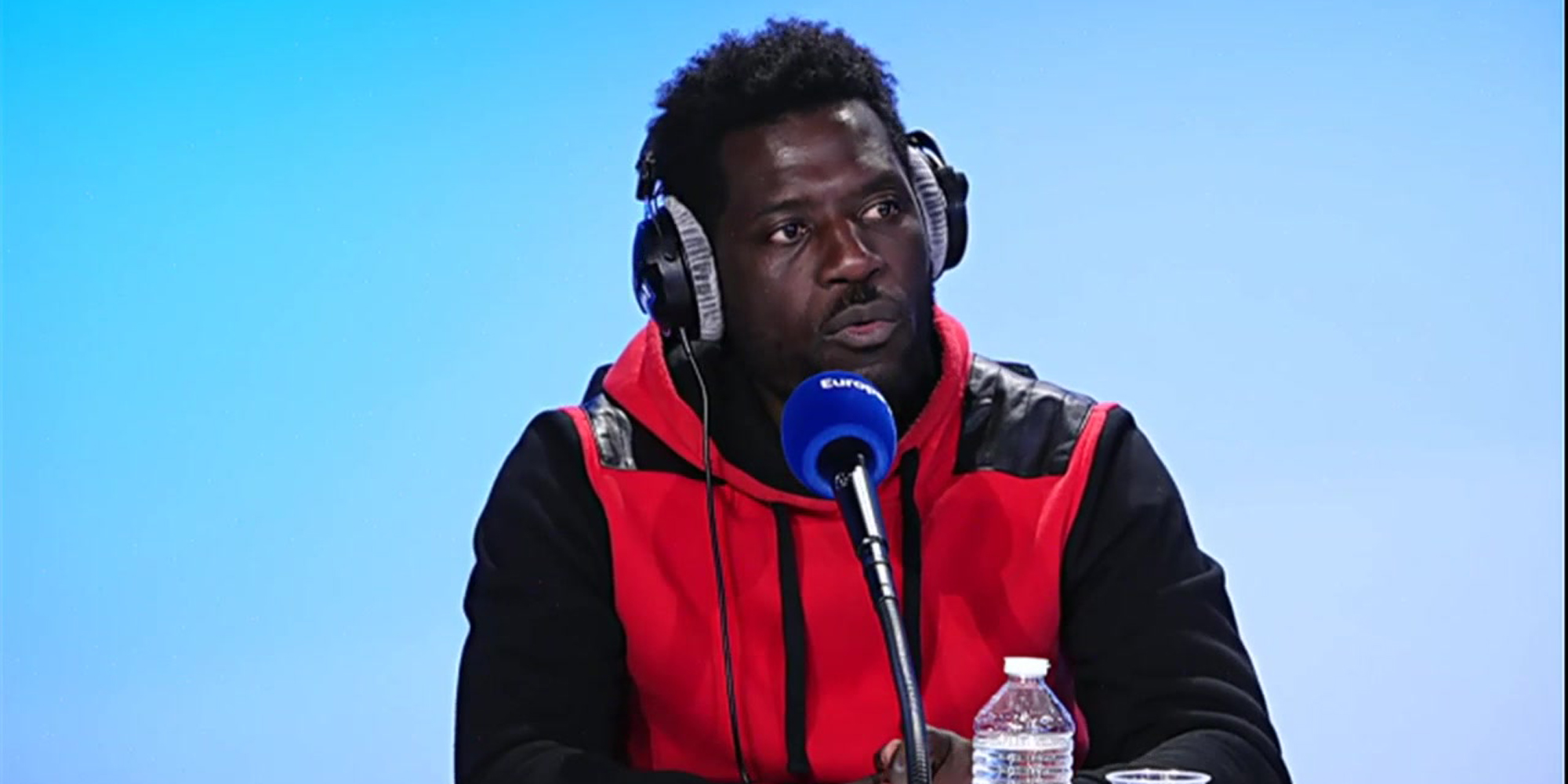 Extrait Quand Donel Jack Sman Explique Pourquoi Il Est Difficile De Se Faire Sa Place En Tant Qu Humoriste La vraie vie c'est mieux.viens on se croise sur la route. extrait quand donel jack sman explique pourquoi il est difficile de se faire sa place en tant qu humoriste