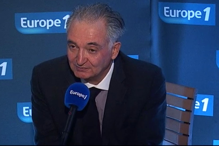 Attali prône "une démocratie planétaire"