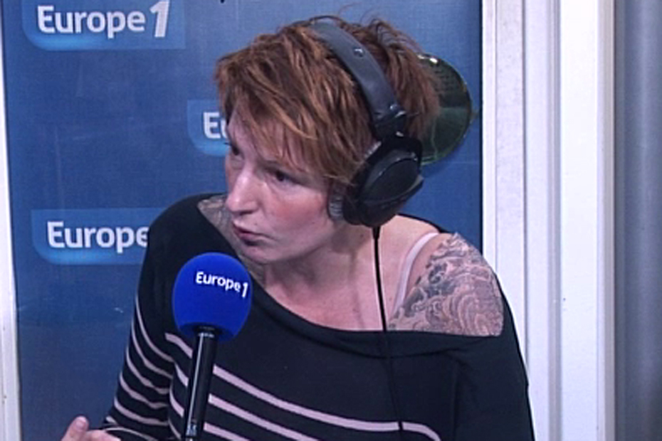 Gorgeous Colette Provencher Et D'autres Présentatrices Météo Victimes De Menaces Image Collection