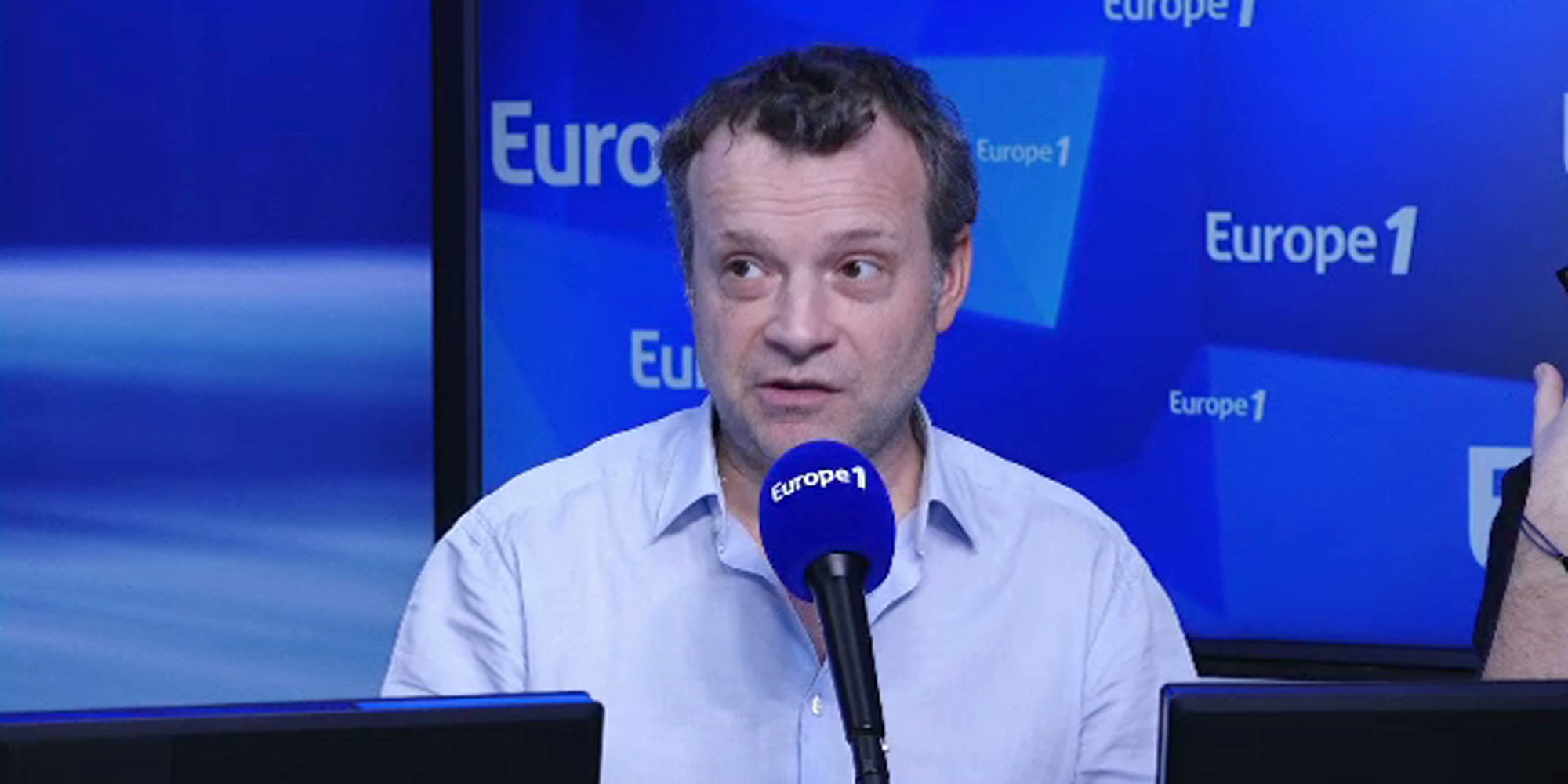 Qui Est L épouse De Axel De Tarlé Axel de Tarlé, roi du jour pour sa chronique sur les chiffres fous du e