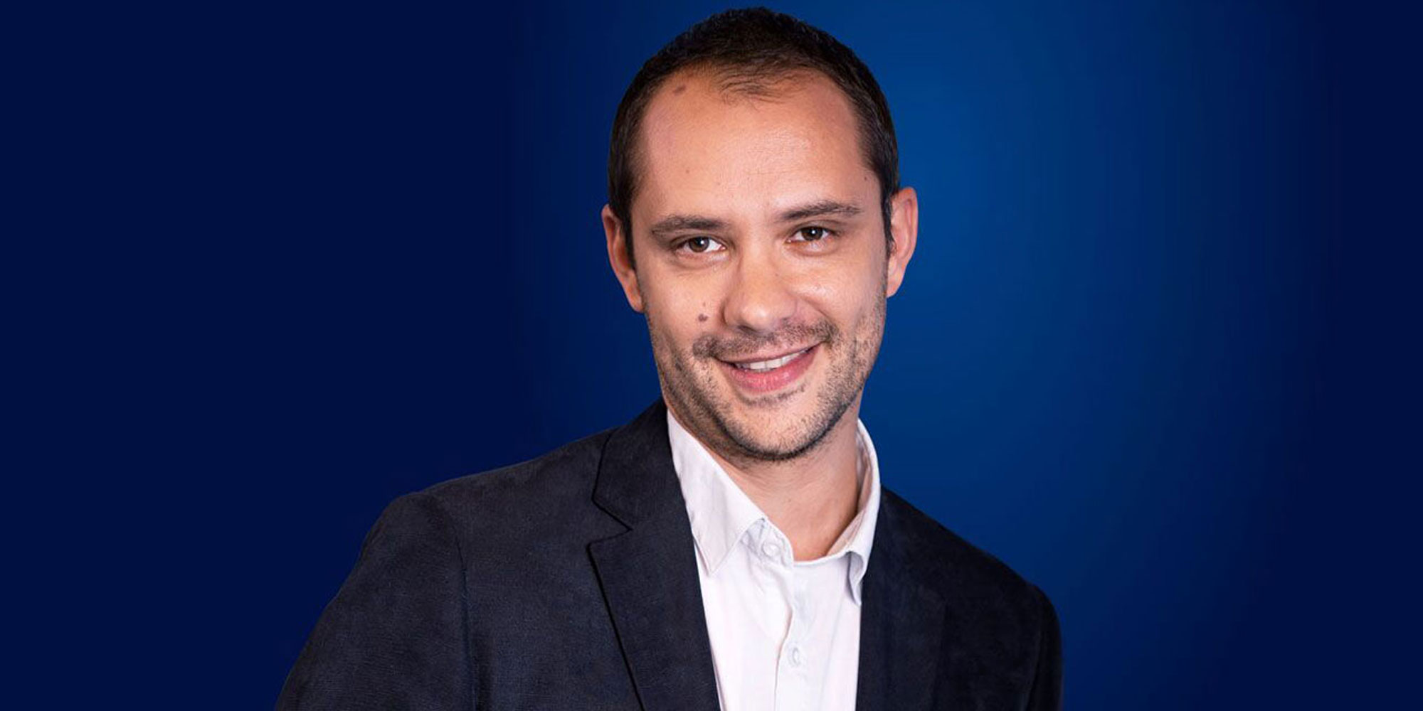 
   Larmor-Baden: a letter carrier sends happiness cards to nursing home residents
  