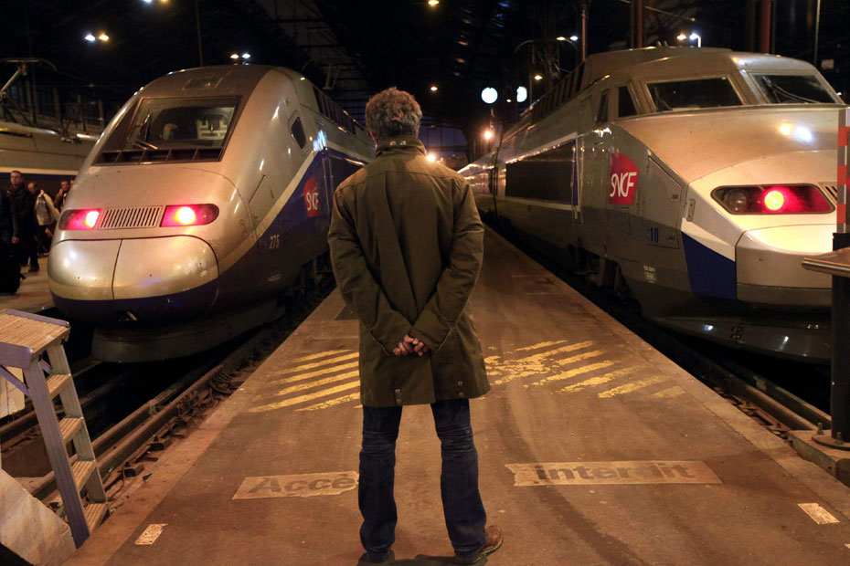 Un train peut en cacher un autre