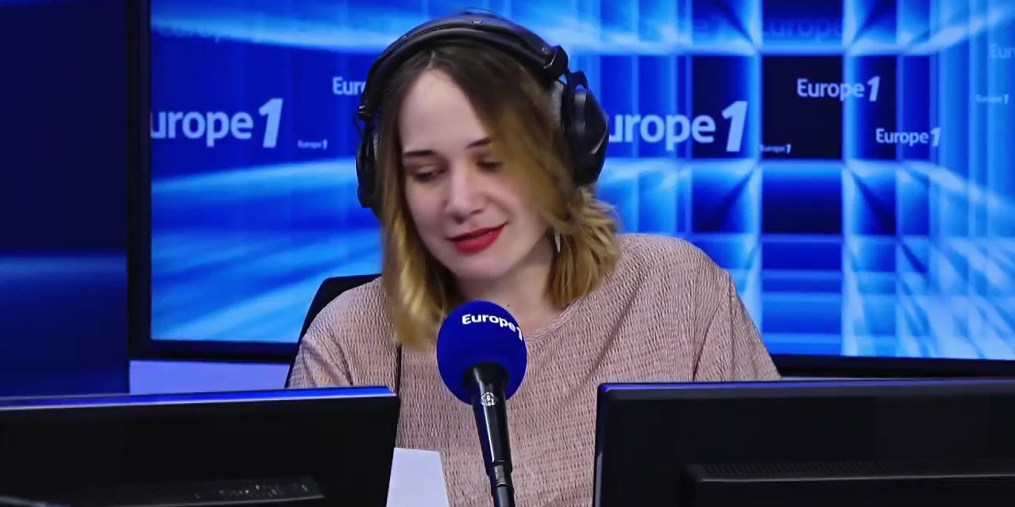 Doriand Un Parolier De La Chanson Francaise Tres Populaire Sort Un Album
