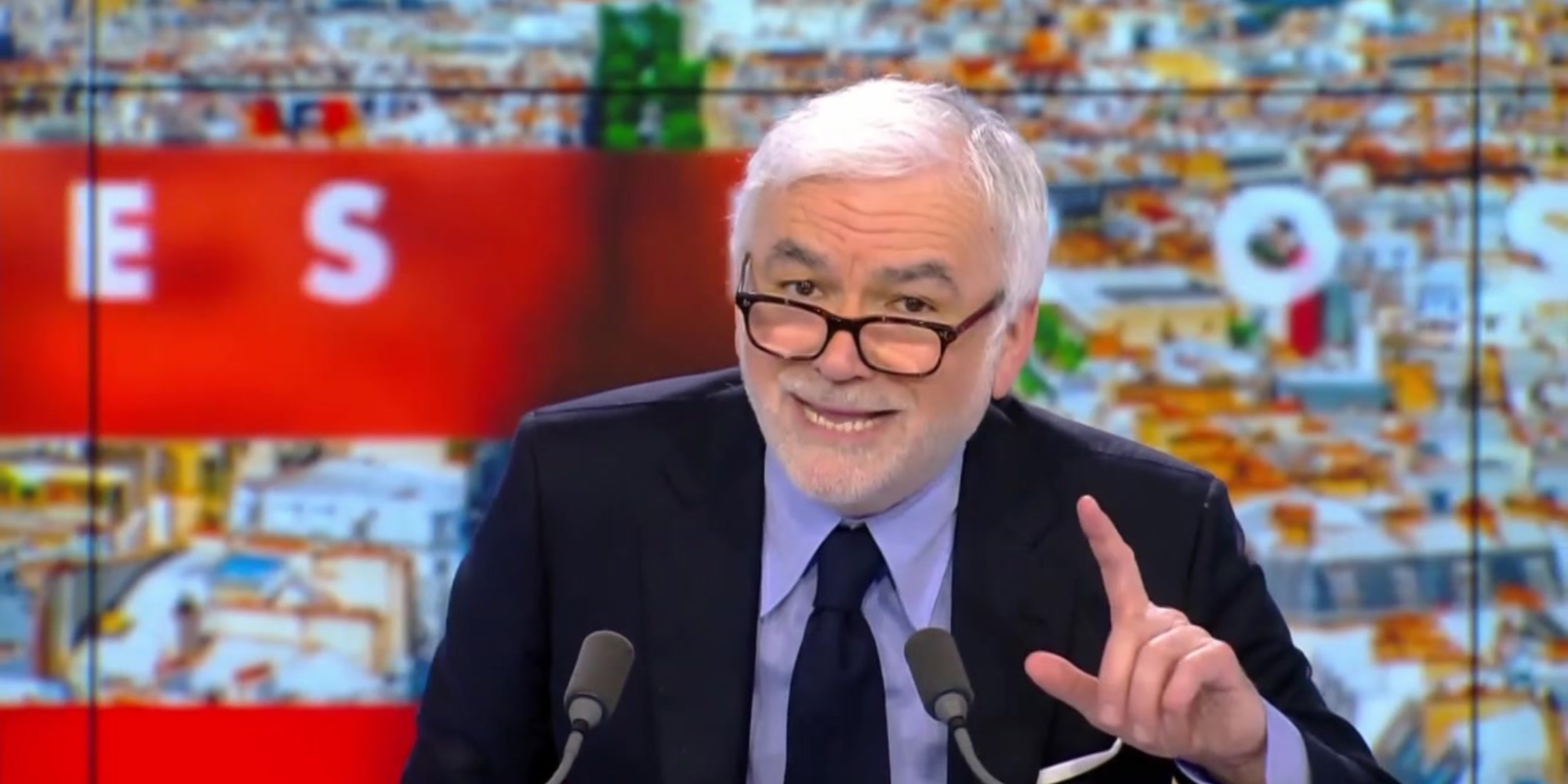 Edito Pascal Praud - Darmanin alerte contre les Frères Musulmans : «Une