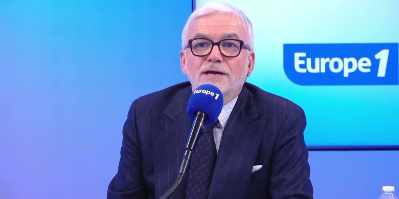 Découvrez la chanson de Noël du jour de DJ Fab Eddy Michell et son