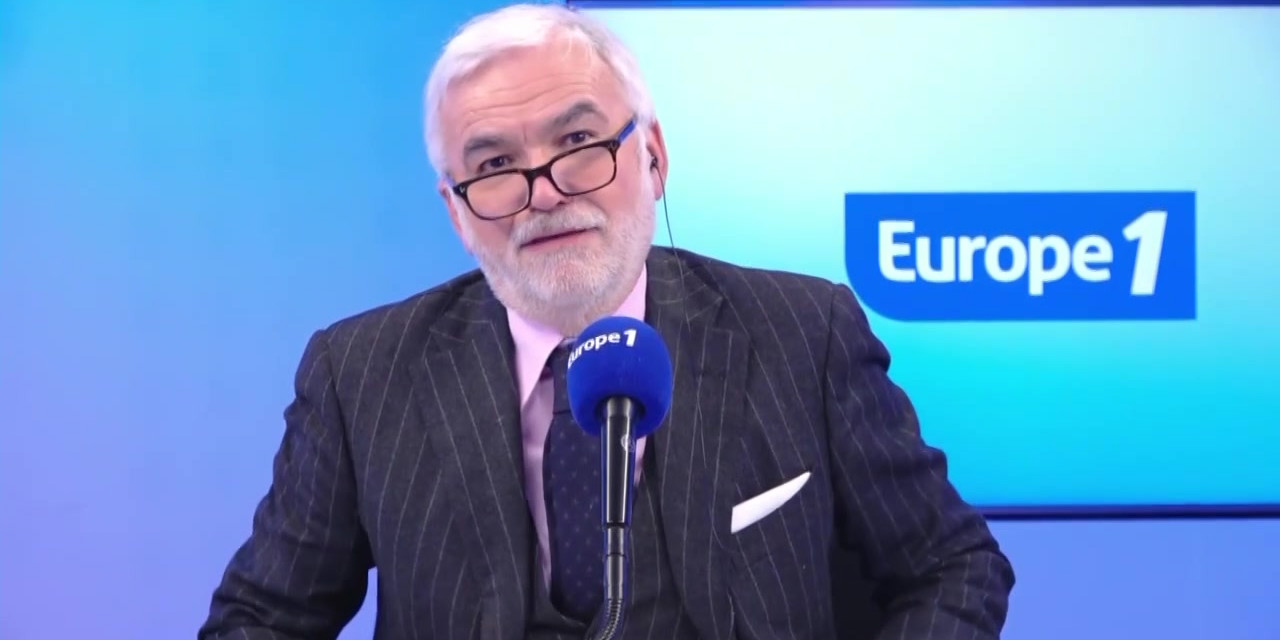 Laïcité la tradition de la crèche de Noël estelle menacée en France