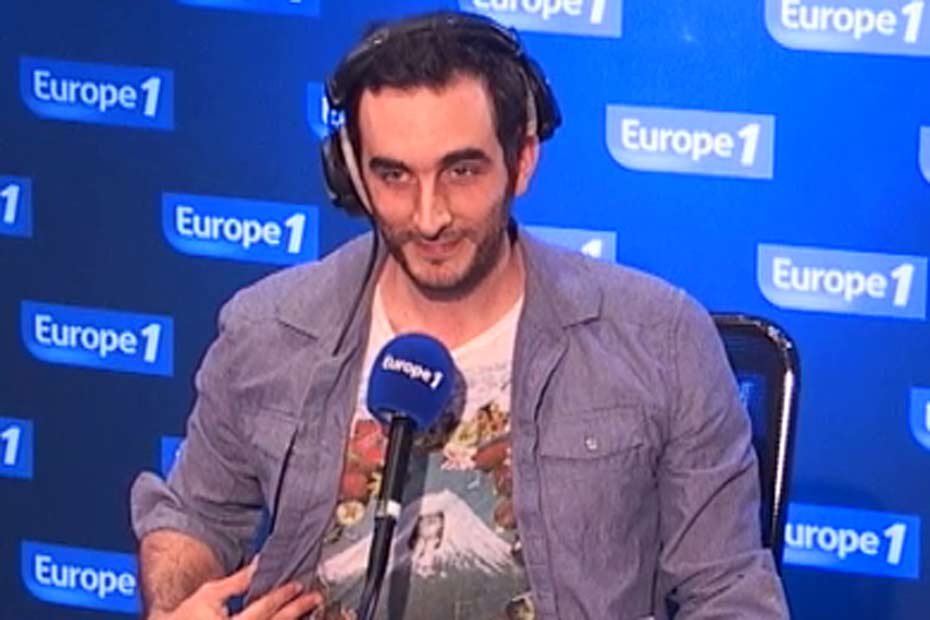 Michel Drucker, Papy Elliot en legging rose