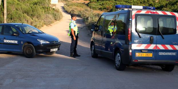 Corse Le Pere Qui S Accuse D Avoir Tue Ses Enfants Hospitalise En Psychiatrie