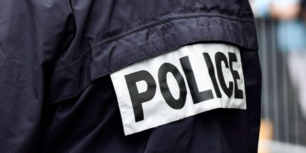 Ein junger Mann wurde bei einer Schlägerei mit einem Messer getötet, zwei wurden schwer verletzt
