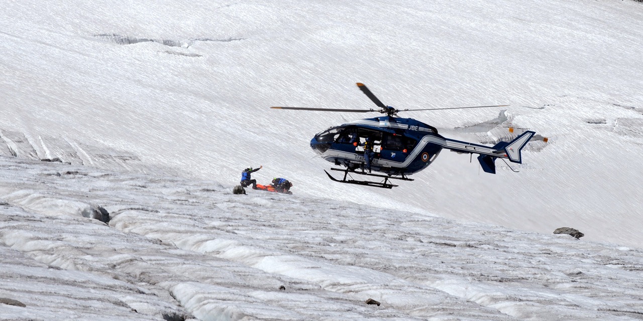 Haute-Savoie : un couple de randonneurs fait une chute mortelle
