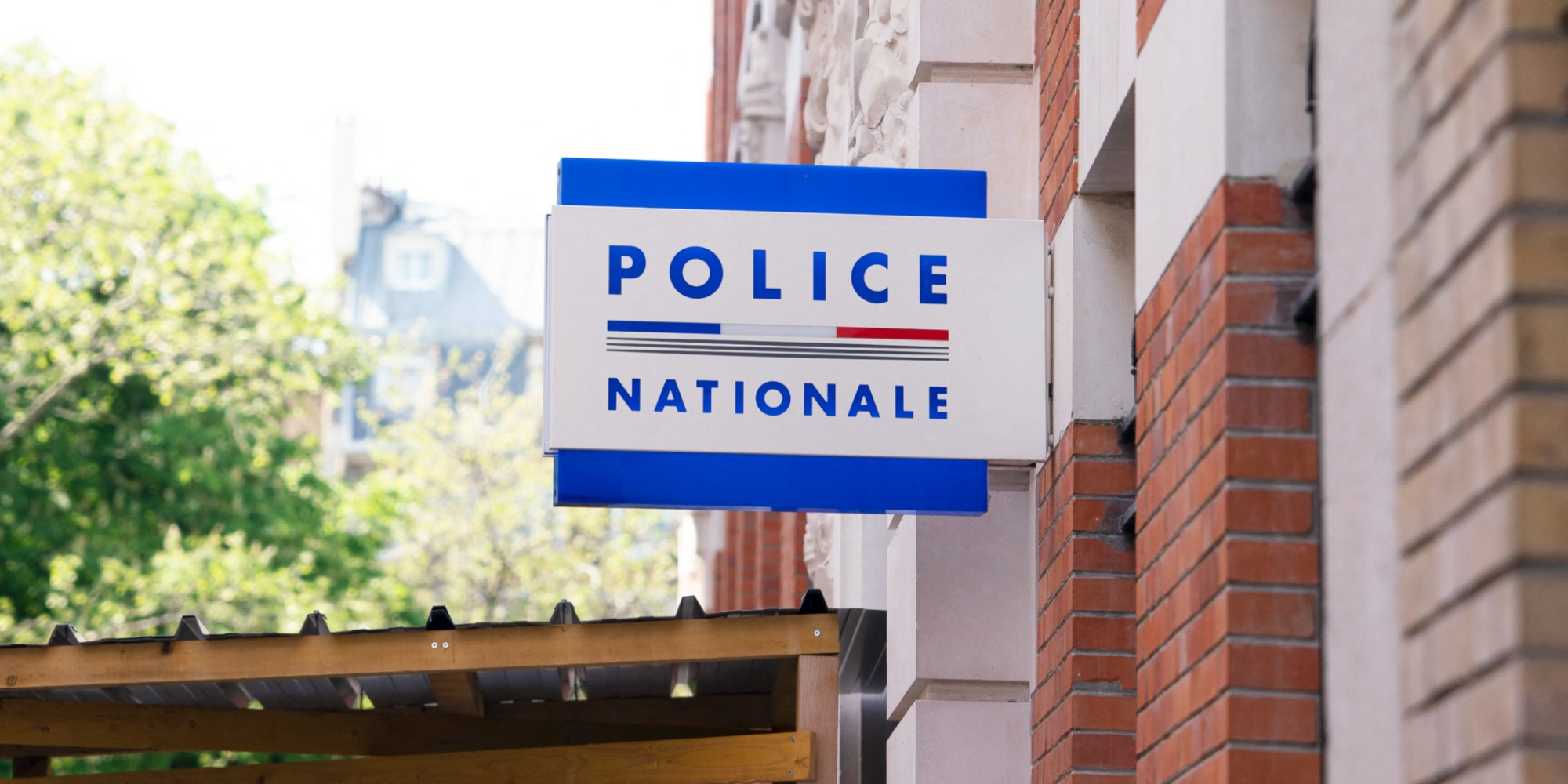 INFO EUROPE 1 – Paris : un homme ouvre le feu sur deux policiers, les deux fonctionnaires en urgence absolue