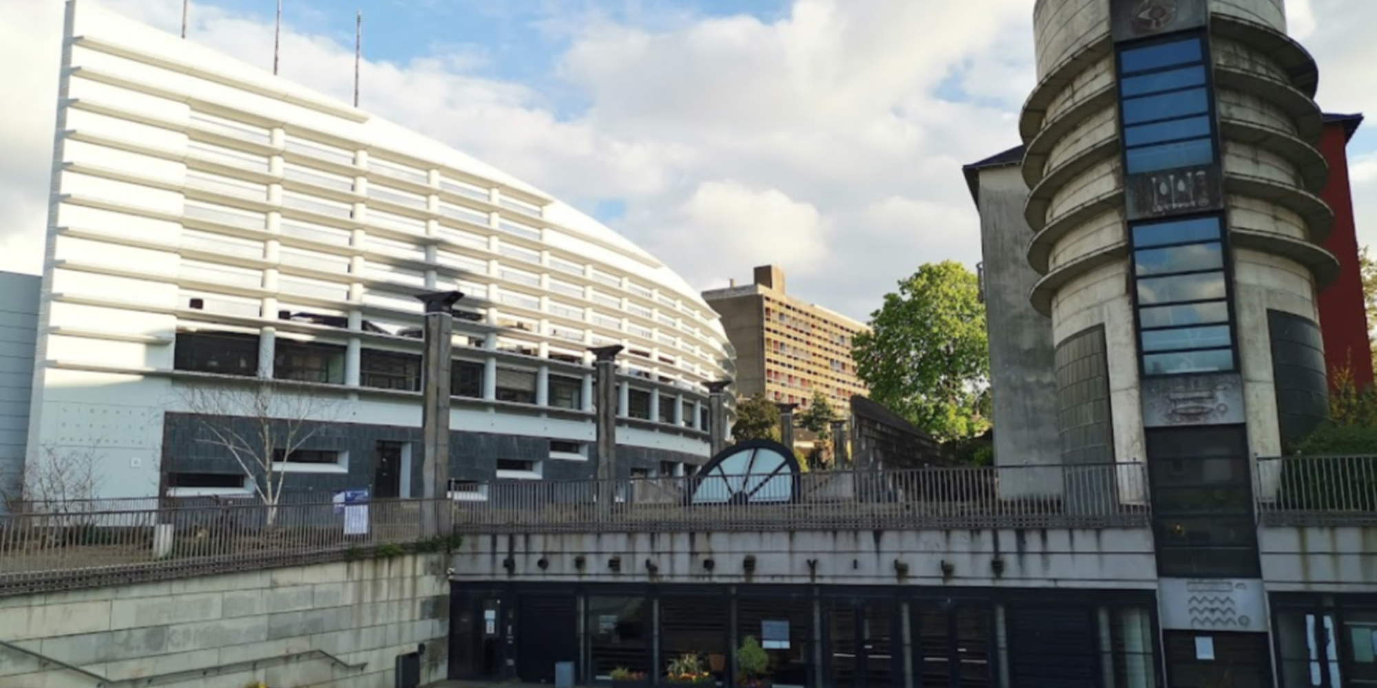 Le maire de Rezé, près de Nantes, retrouvé mort par pendaison Le maire de Rezé, près de Nantes, retrouvé mort par pendaison