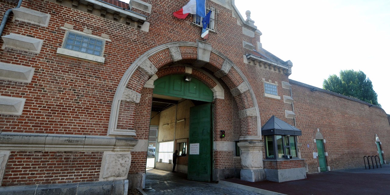 Suicide d'un détenu à la maison d'arrêt de Nanterre