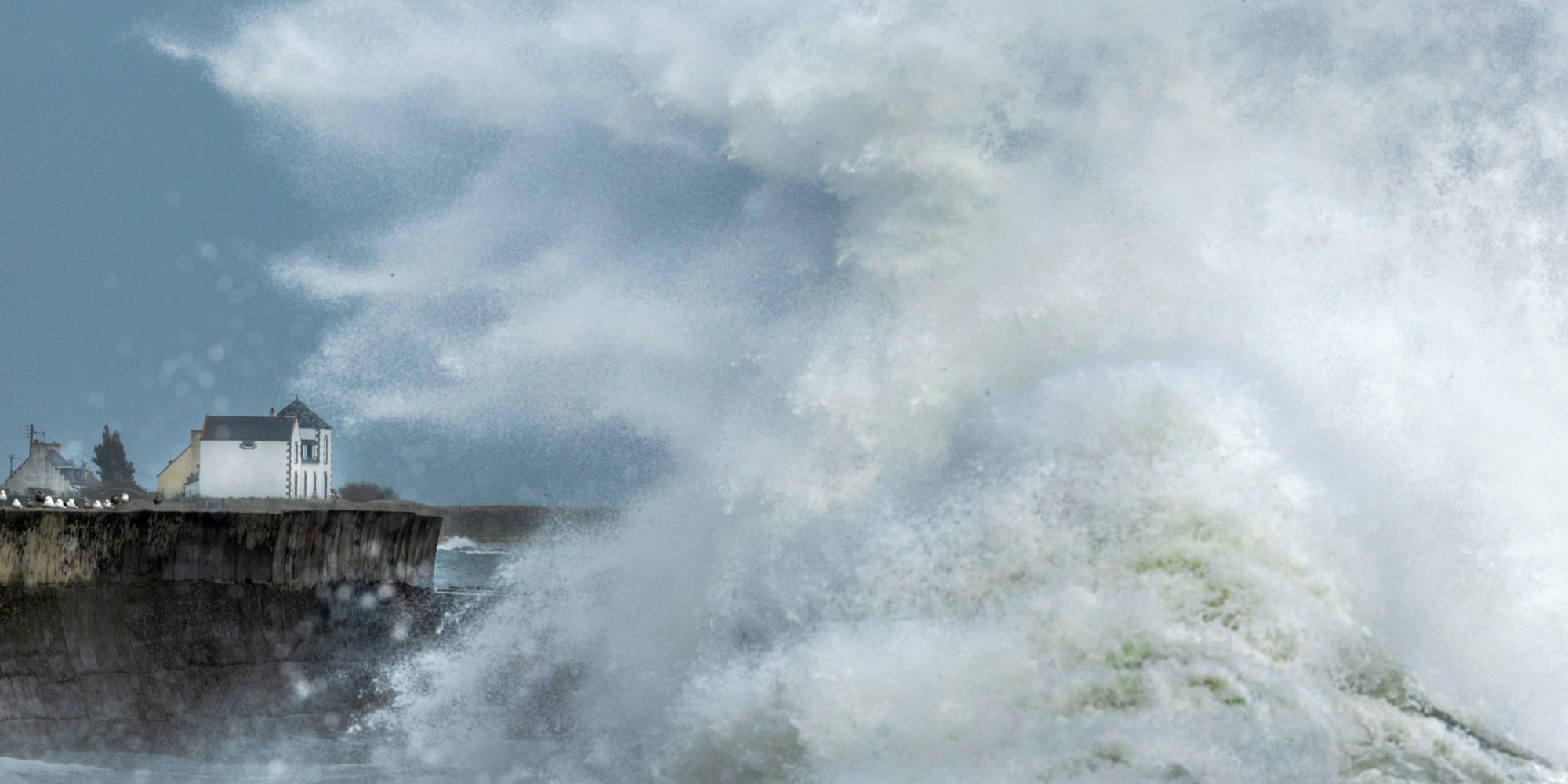 Tempête «Patricia» une baigneuse en difficulté décède à Ouessant, dans le Finistère