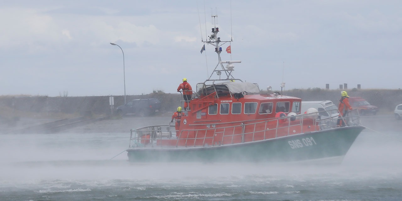 Unravel Two Night Swimming Unravel Two Night Swimming