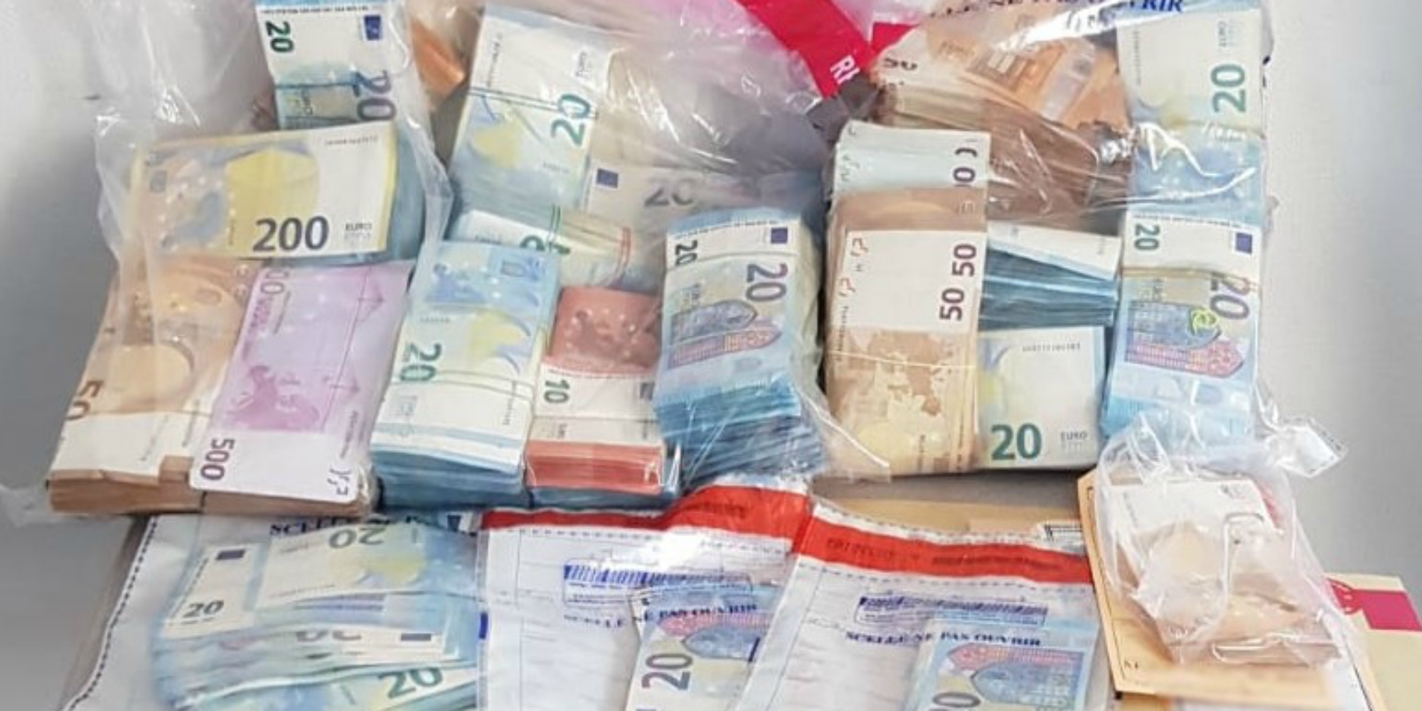 Un Vaste Coup De Filet Contre La Mafia Calabraise En France Et En Italie