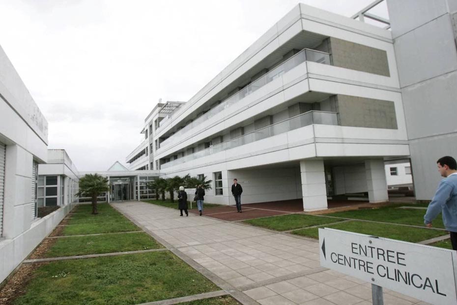 Une patiente poignarde sa gynécologue wallpaper 2