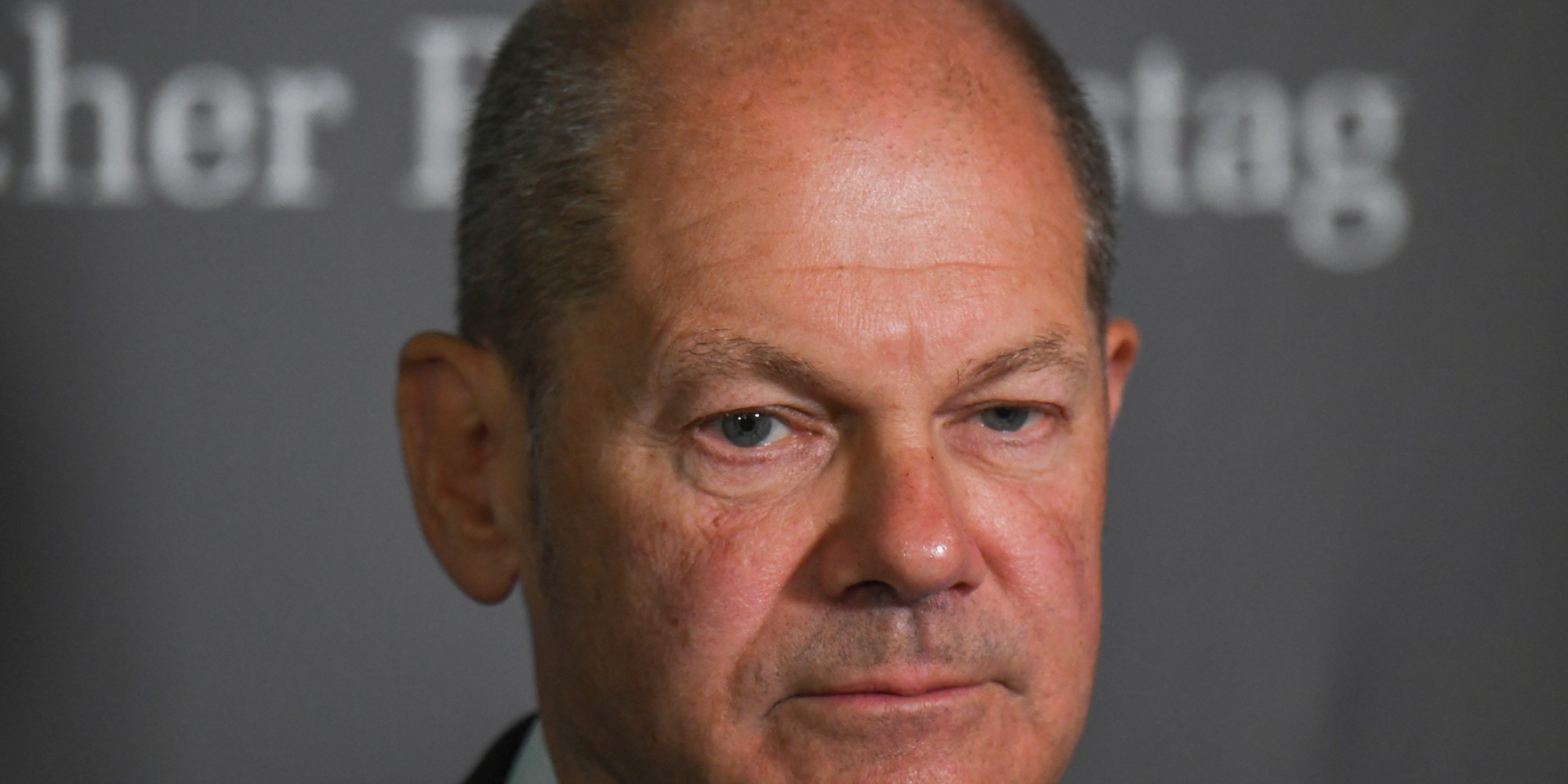 https://cdn-europe1.lanmedia.fr/var/europe1/storage/images/europe1/international/allemagne-le-chancelier-olaf-scholz-en-quete-dune-coalition-4075824/57821803-1-fre-FR/Allemagne-le-chancelier-Olaf-Scholz-en-quete-d-une-coalition.jpg