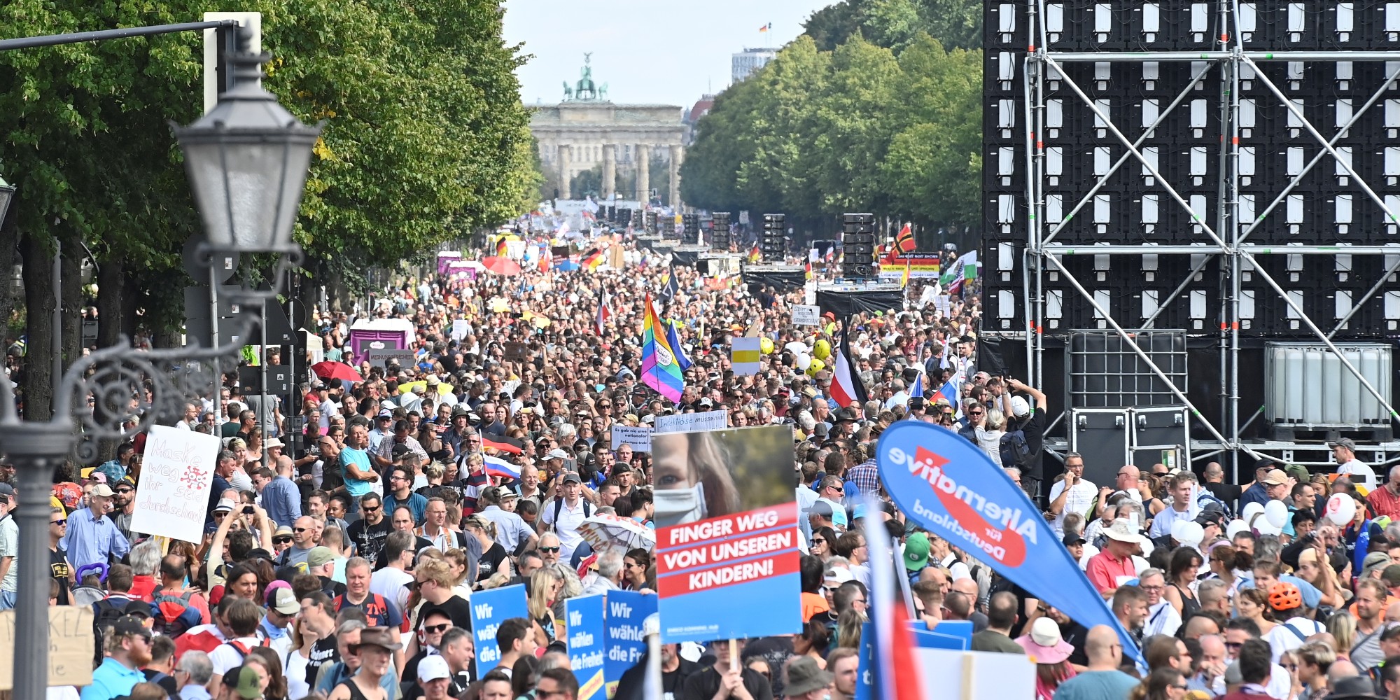 Европа плюс плейлист. Европа плюс чарт. Europa сегодня. Europa plus live 2012. Европа плюс джинглы.