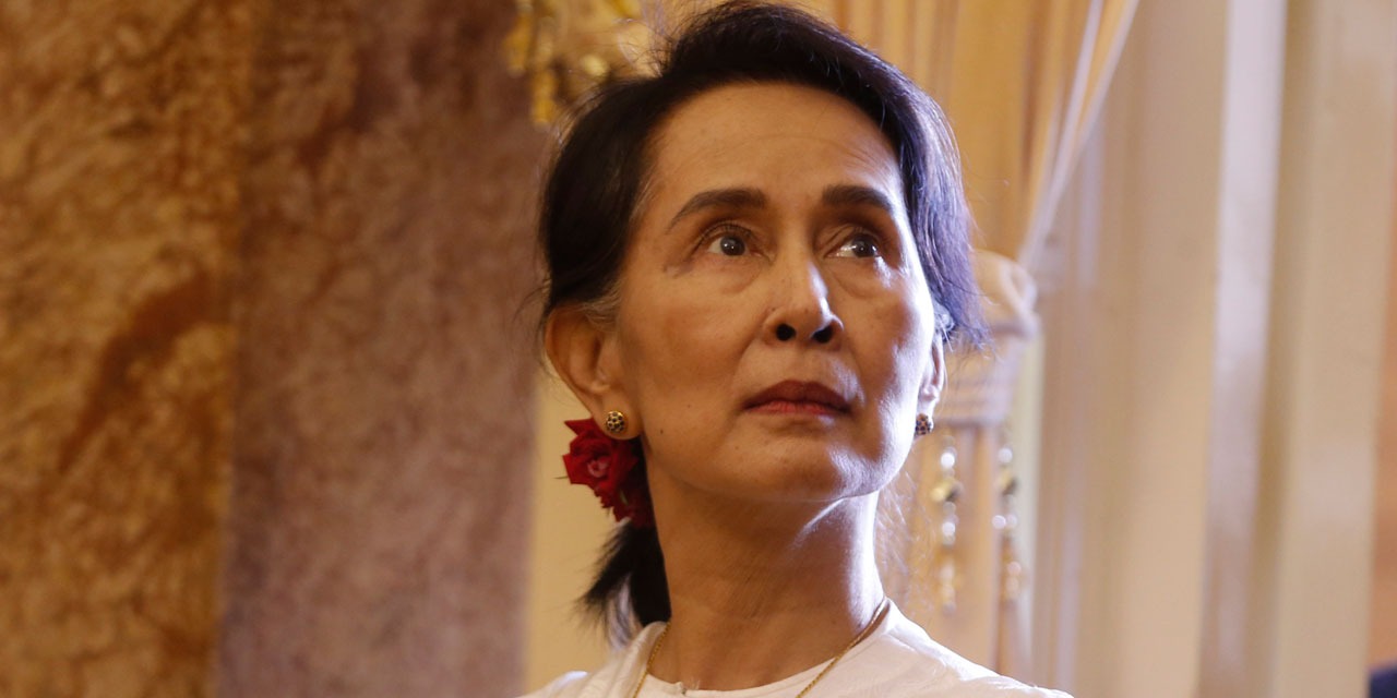 Aung San Suu Kyi inculpée (officiellement) pour avoir ...