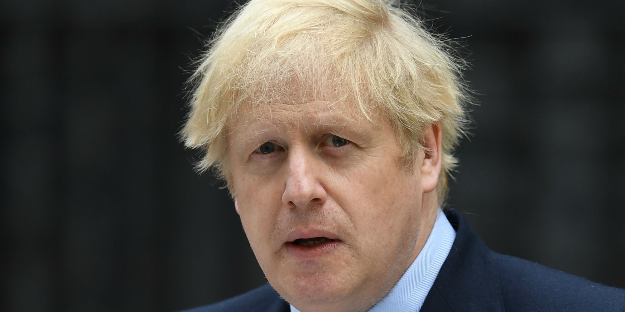 Coronavirus : Boris Johnson serre la vis et impose un ...