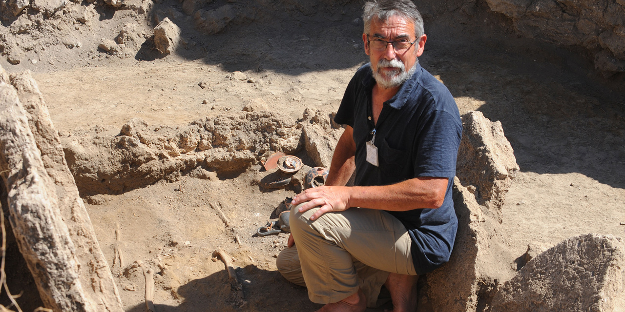 археолог анатолий плешаков. ученые археологи. историк археолог. археологи мужчины. археологические исследования.