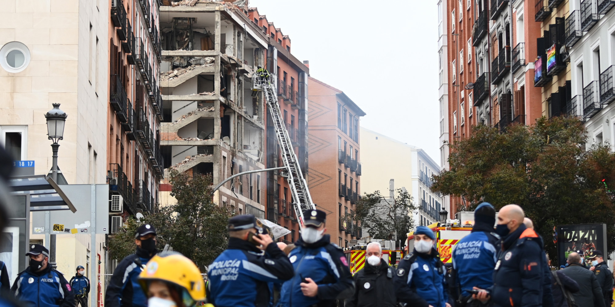 Une explosion due au gaz dévaste une rue de Madrid : au moins trois ...