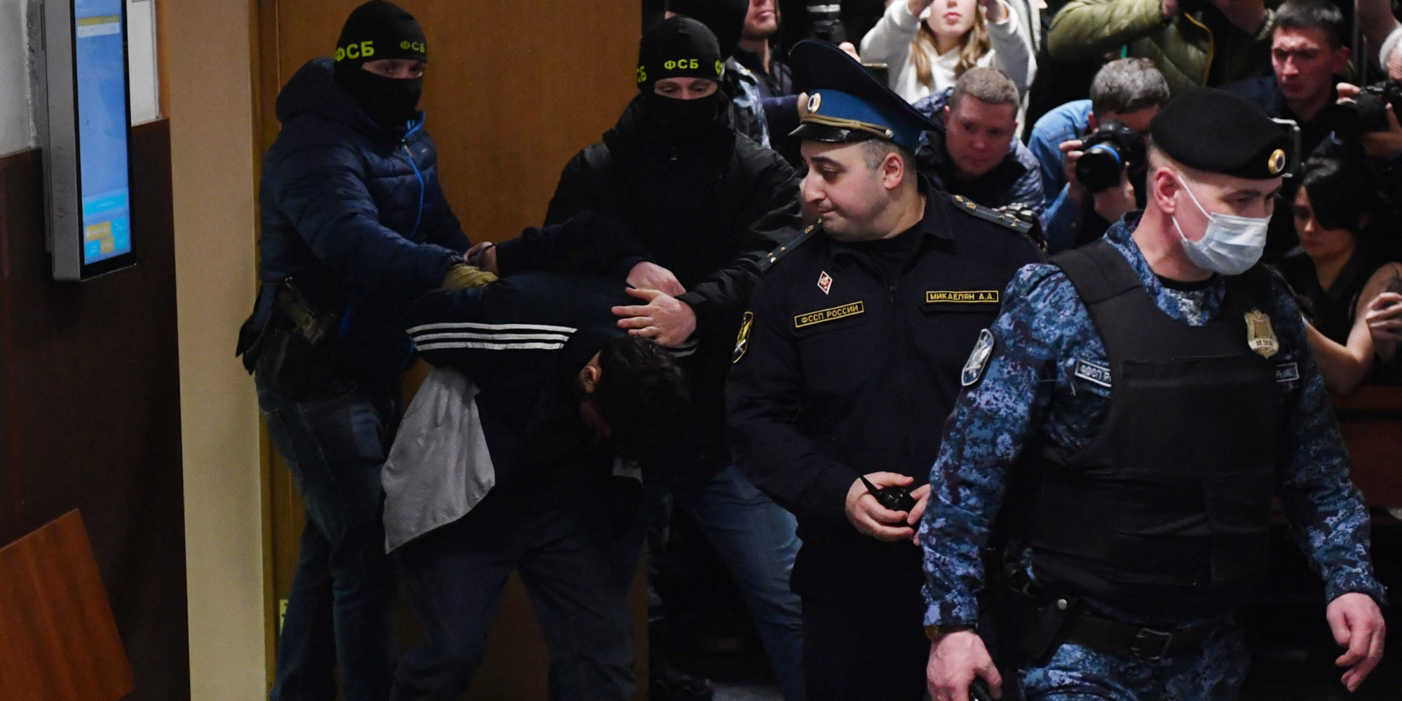EN DIRECT - Attaque de Moscou : le premier suspect placé en détention